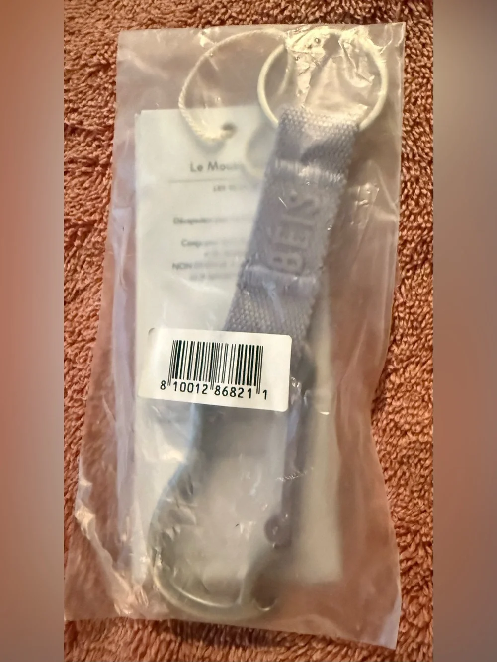 BEIS Lilac Carabiner Keychain Brand New With Tags - Picture 3 of 3